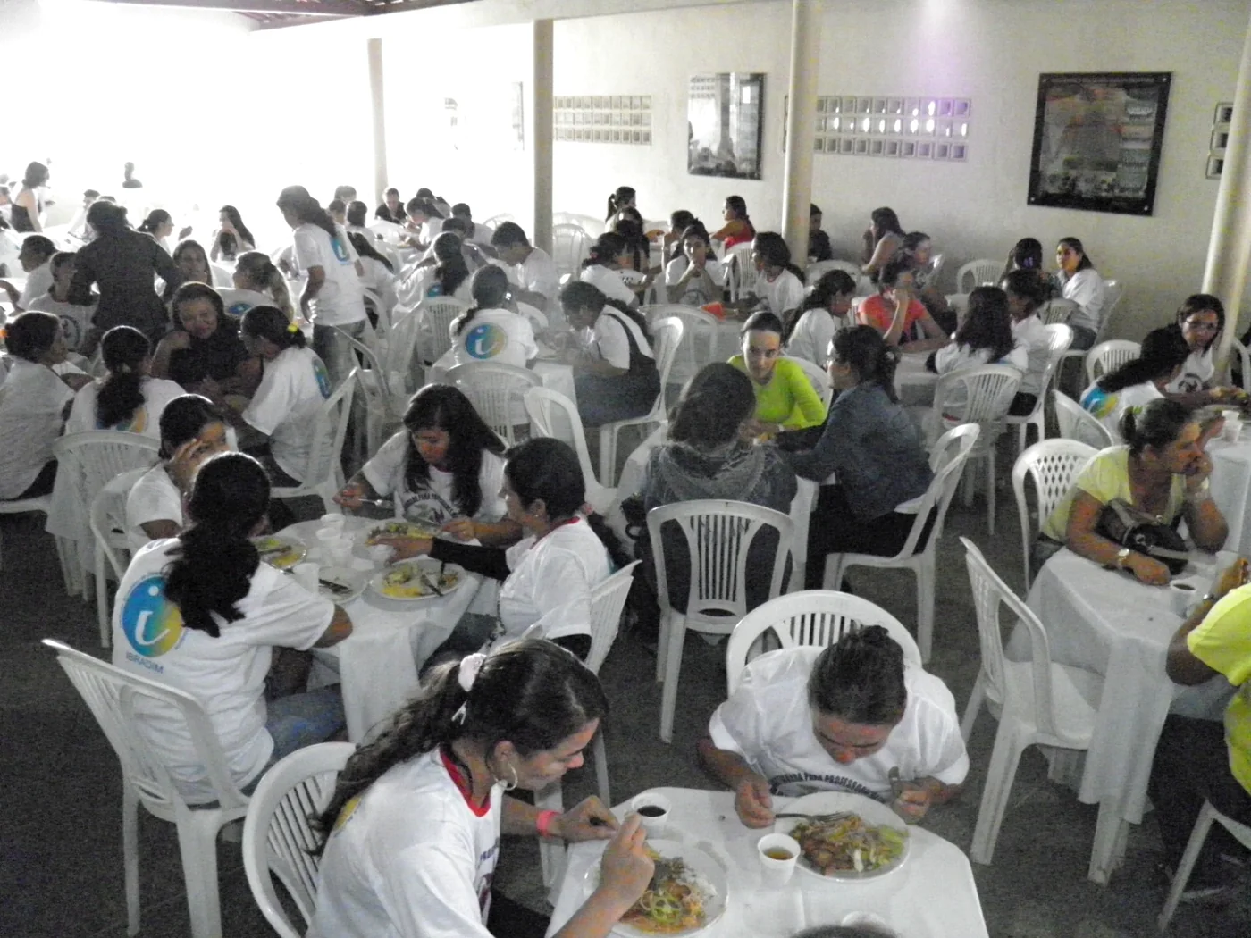 Auditório lotado durante uma das sessões.